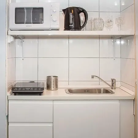 One-bedroom In Apartment